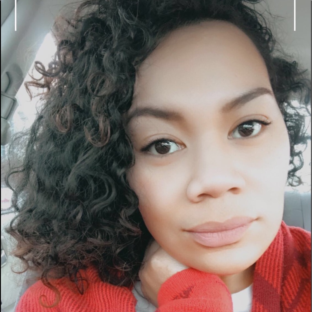 Meet your Posher, Lena